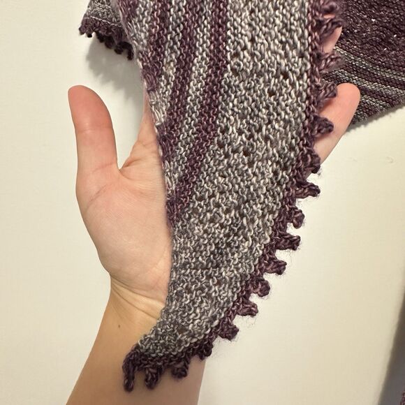 Hand Knit Wool Shawl Triangle Shawlette Purple Gray Hand Dyed Handmade Lace - Picture 7 of 8